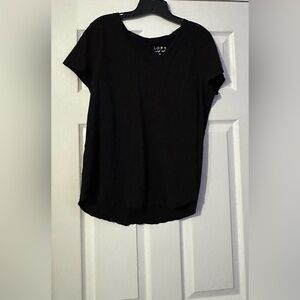 Ann Taylor LOFT Vintage Black Short Sleeve Scoop Neck Tee is a size Large.